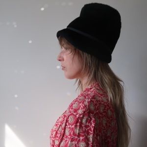 Faux fur vintage top hat